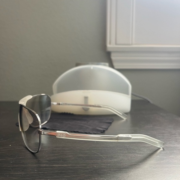 Authentic Vintage Dolce&Gabbana Aviator Sunglasses - Picture 5 of 5